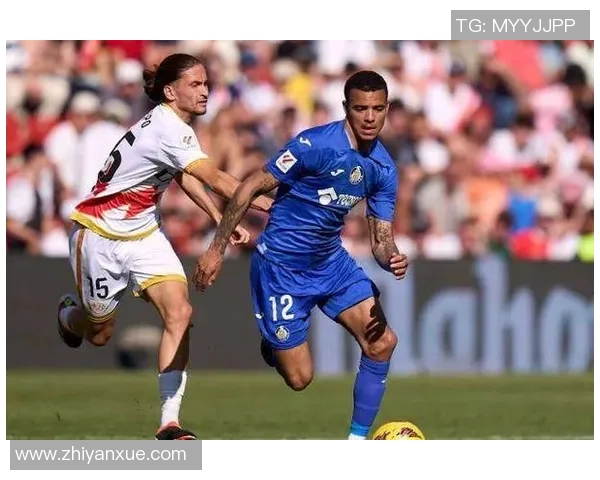 巴西足球新星埃弗顿崭露头角引发全球瞩目成绩与潜力并驾齐驱